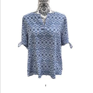 🔴 2 for $25 Ivanka Trump Lightweight V-neck Blouse size large